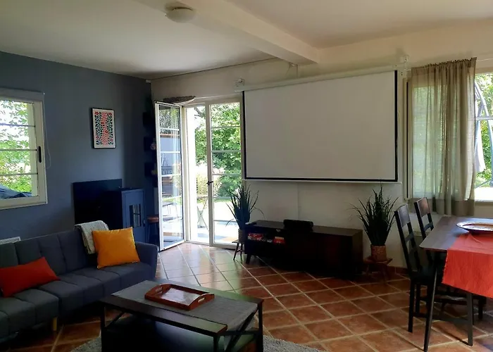 Cocoon Au Pied Des Pyrenees Nestier