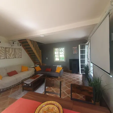 Cocoon Au Pied Des Pyrénées Hébergement de vacances